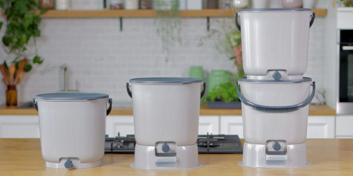 Prevent a smelly food waste bin with a proper indoor composter